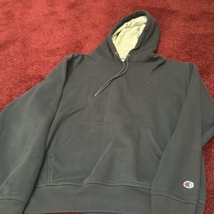 Champion hoodie men’s medium